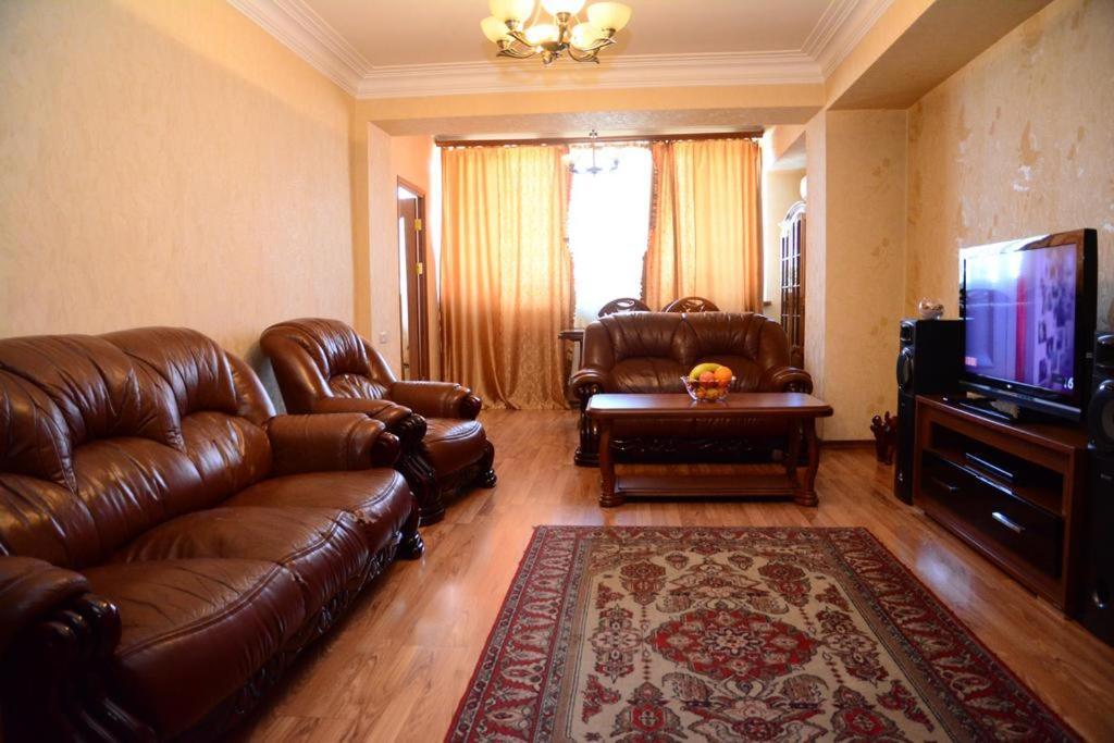 Lesi Apartament Erevan Exterior foto